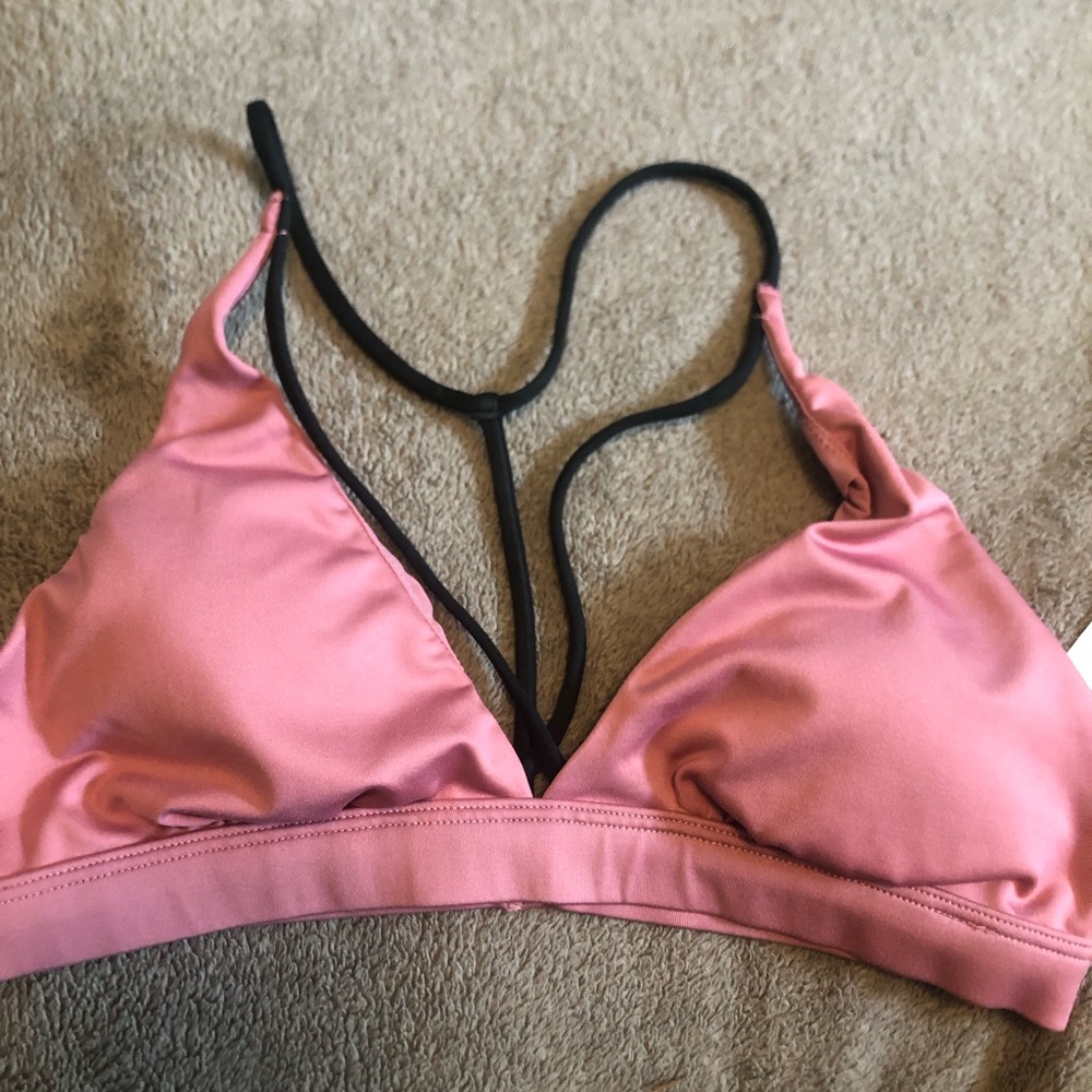 VS sports bra